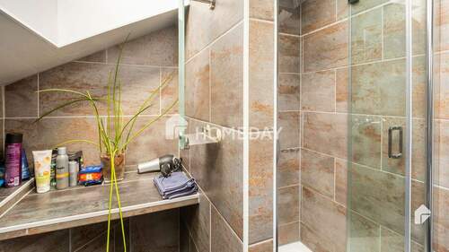 1. OG Badezimmer 1 2 - 