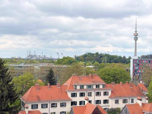 Blick vom gemeinschaftlichen Dachgarten - 4 Zimmer Mehrfamilienhaus, Wohnhaus zum Kaufen in München