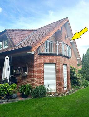 Süd Balkon - Helle 3 Zimmer Wohnung im DG im Zweifamilienhaus mit Balkon und Garage