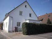 Hausansicht - 3 Zimmer Etagenwohnung zur Miete in Nürnberg