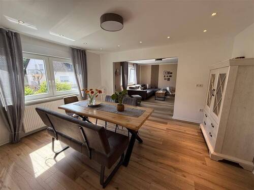 Essbereich - Charmantes Zuhause mit viel Platz in naturnaher Wohnlage in 66352 Dorf im Warndt zu verkaufen