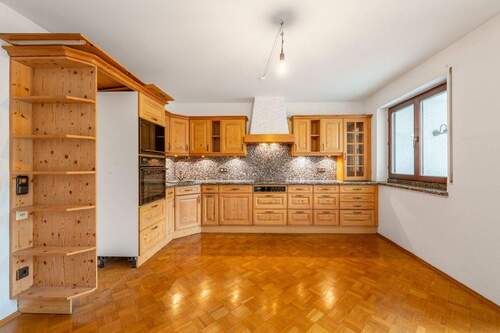 Kueche - 4 Zimmer Etagenwohnung zum Kaufen in München