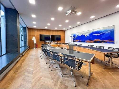 großer Besprecher - Büro in Nürnberg