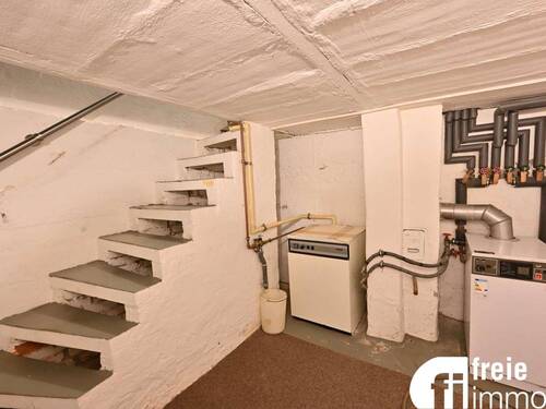 Keller mit Heizungsanlage - 