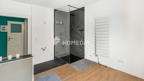 1. OG Badezimmer 2 - 