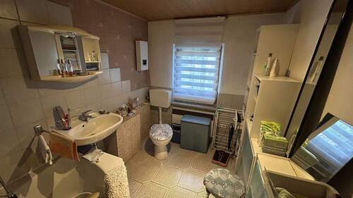 Badezimmer Erdgeschoss - 