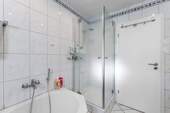 Und Dusche - 