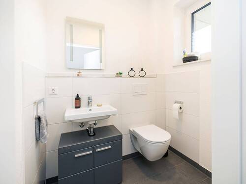 WC - Etagenwohnung mit 76,90 m&sup2; in Neuenkirchen zur Miete