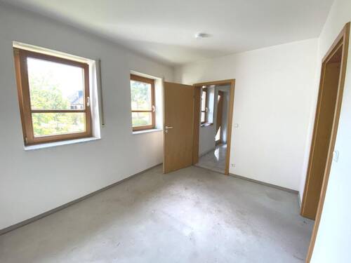 Büro/Arbeiten im EG (separiert vom Wohnbereich) - 