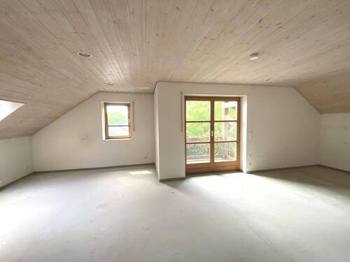 Obergeschoss mit Zugang zum Balko - 