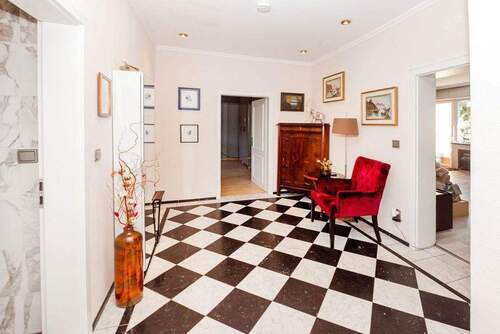 Grosszügiges Entée - 