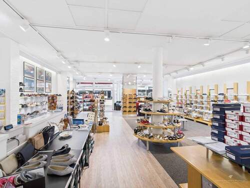 EG Verkaufsfläche - Büro mit 171,10 m&sup2; in Bremerhaven / Geestemünde zur Miete