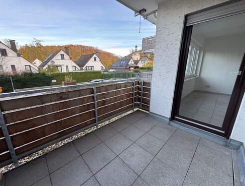 Loggia - Eigentumswohnung mit 2-ZKB, Loggia und Tiefgaragenstellplatz in ruhiger Wohnlage von Bendorf- Sayn