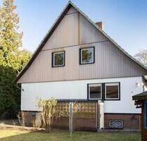 HOMESK - Großzügiges Einfamilienhaus auf 733 m² Grundstück mit Garten, Garage und Ausbaupotenzial - Berlin Buckow