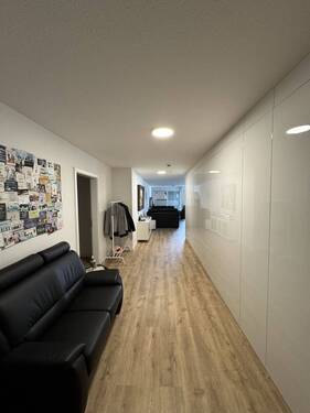 Flur - 3 Zimmer Etagenwohnung zum Kaufen in Oldenburg / Donnerschwee