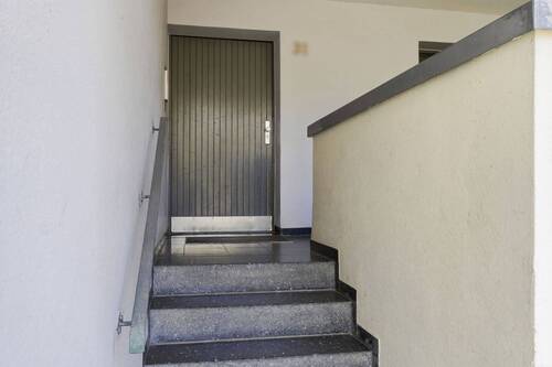 Haustür - 3 Zimmer Etagenwohnung zum Kaufen in Meckenheim