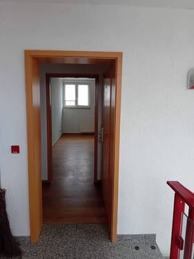 Flur - Etagenwohnung mit 51,60 m&sup2; in Eilenburg zur Miete