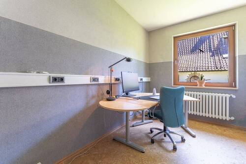 Arbeitszimmer im Erdgeschoss - 