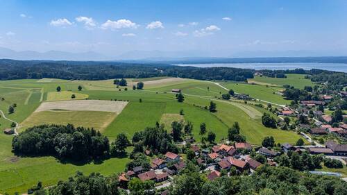 Münsing - Holzhausen - Mehrfamilienhaus, Wohnhaus mit 200,00 m² in Münsing zum Kaufen