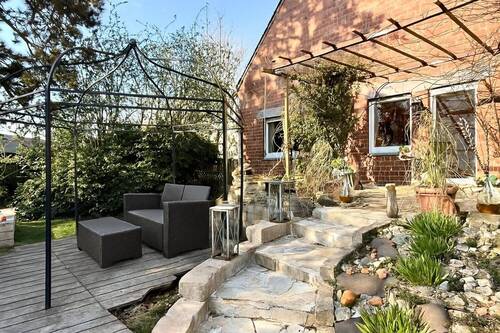 Außenansicht - Großzügiges Familienhaus mit grüner Energie und Gartenparadies auf Eigentumsgrundstück