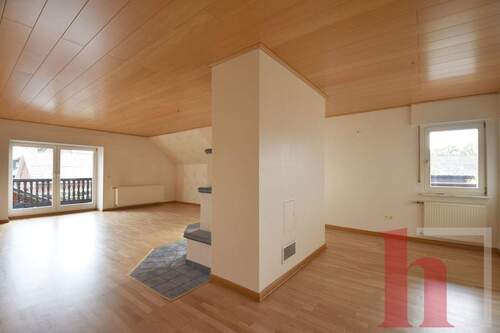 Wohnbereich - 5 Zimmer Etagenwohnung zur Miete in Holdorf