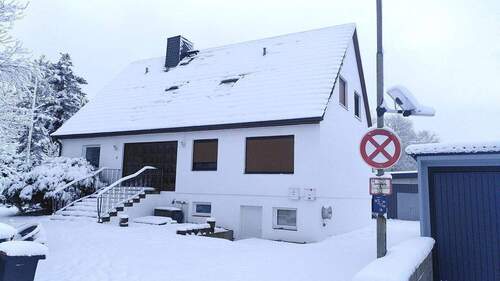 Frontansicht - Charmantes Einfamilienhaus, 2 Wohneinheiten mit großem Garten in ruhiger Wohnlage