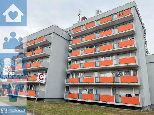 Außenansicht des Mehrfamilienhauses - Kleines, vermietetes Appartement in München-Milbertshofen