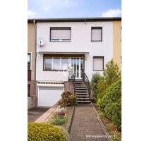 Reihenmittelhaus mit Keller, Garage und kleinem Garten in Frohburg