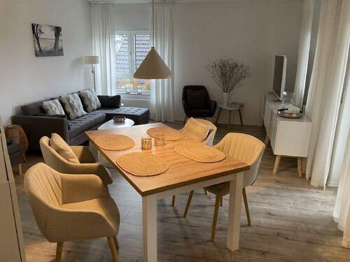 Bild1 - Ruhige Wohnlage Garage und Stellplatz inklusive