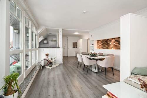 Titelbild - Dachgeschosstraum mit besonderem Raumgefühl - urban & individuell