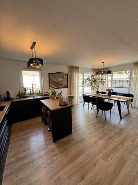 Offene Küche - 3 Zimmer Etagenwohnung zum Kaufen in Oldenburg / Donnerschwee