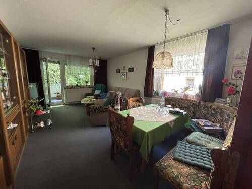 Wohnzimmer - 3 Zimmer Etagenwohnung zur Miete in Ludwigsburg