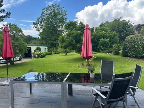 Ausblick in den Garten - 