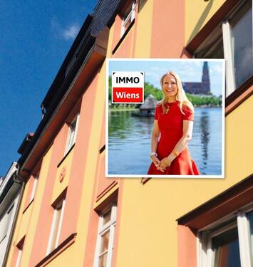 Hausansicht - ~ Kleine 2-Zimmer-Wohnung, Hochwertig: Parkett, Badewanne, Balkon und Einbauküche ~