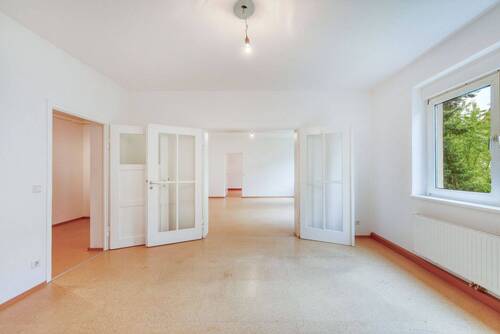 Essen zum Wohnen - 5 Zimmer Etagenwohnung in Ludwigsburg