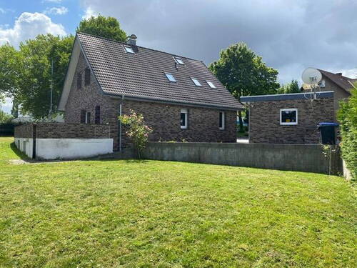 Garten - 7 Zimmer Einfamilienhaus zum Kaufen in Löhne