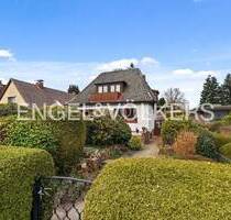 Großes Einfamilienhaus mit vielfältigen Nutzungsmöglichkeiten - Hamburg Rahlstedt