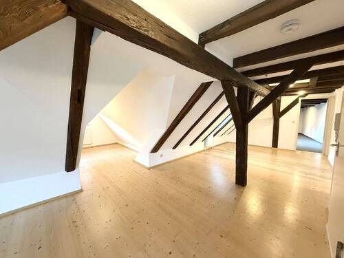Wohn- und Esszimmer - Etagenwohnung mit 105,00 m&sup2; in Esslingen am Neckar zur Miete