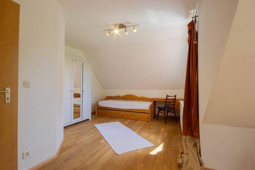 Kinderzimmer 1 rechts - 