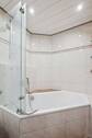 Großzügige Eckbadewanne - 