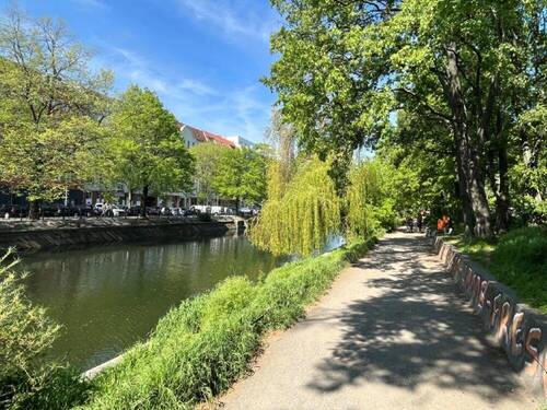 Landwehrkanal - 50 Meter zum Paul-Lincke-Ufer mit Wohnküche mitten im Kreuzberger Kiez