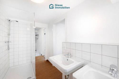 Badezimmer (1.OG) - 