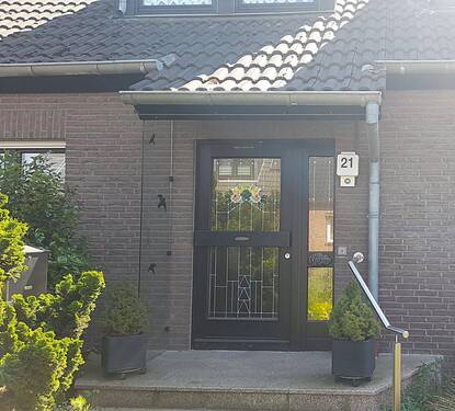 tür.jpg - 5 Zimmer Doppelhaushälfte in Düsseldorf