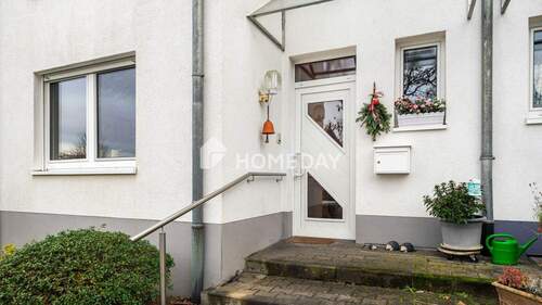 Außenansicht 2 - 4 Zimmer Doppelhaushälfte in Bonn