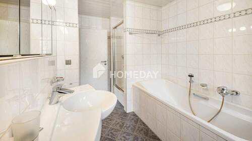 1. OG Badezimmer 2 - 