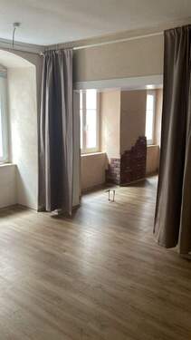 0963e3ae-89a0-4bd9-8a65-cdc8afa2a388.jpeg - Schönes Gewerbeobjekt nähe Bismarckplatz für Frisör, Kosmetik, Nagelstudio o.ä.