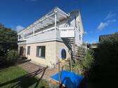Hausansicht - TOP-GELEGENHEIT! Wunderschönes Zweifamilienhaus mit Terrassen und Garten in Allenfeld zu verkaufen.
