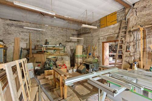 Scheune mit Werkstatt und Ausbauflächen - 