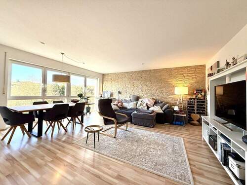 Wohn- und Esszimmer - 3 Zimmer Etagenwohnung in Bad Soden am Taunus