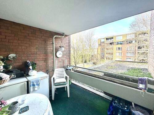 Balkon - Etagenwohnung mit 72,00 m&sup2; in Köln zum Kaufen